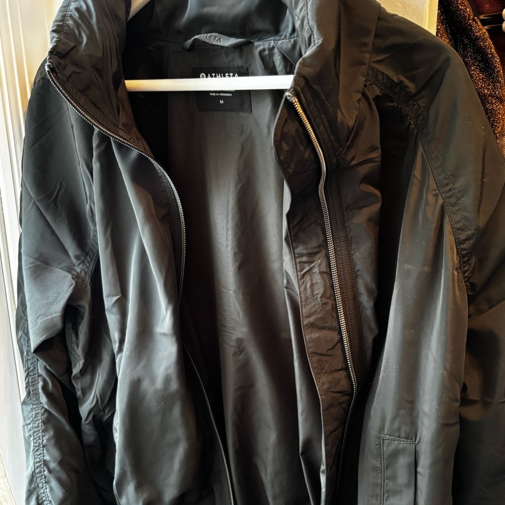 Athleta Elm Green Lightweight Jacket